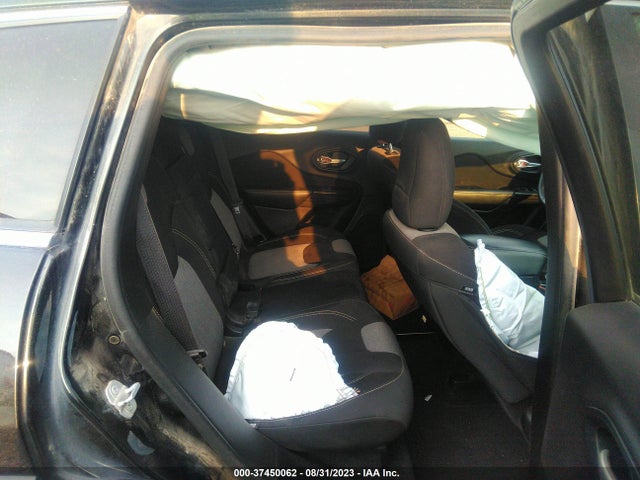 1C4PJLCB3EW116288 Jeep Cherokee Latitude