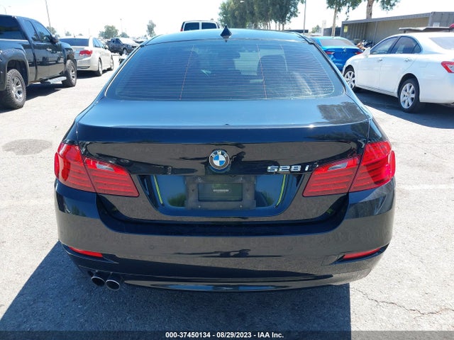 WBA5A5C57FD511257 BMW 528I