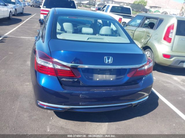 1HGCR2F34HA213153 Honda Accord Sedan Lx