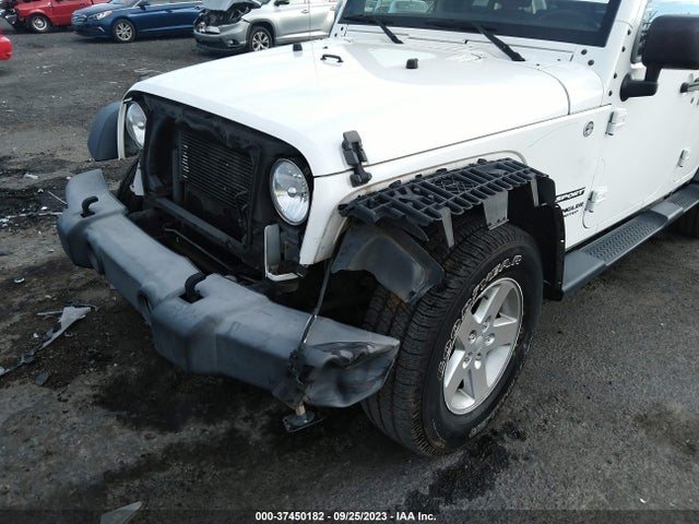 2015 JEEP WRANGLER UNLIMITED SPORT VIN: 1C4BJWDG7FL583268