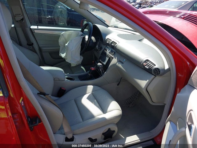 2006 MERCEDES-BENZ C-CLASS WDBRF52H86F749638 Photo 4
