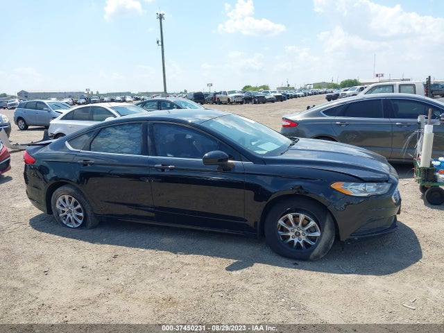 2017 FORD FUSION S VIN: 3FA6P0G71HR231807