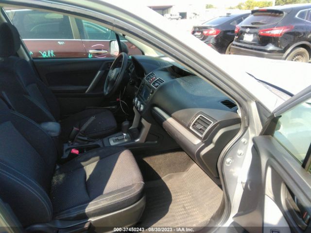 JF2SJABC9GH539443 Subaru Forester 2.5i