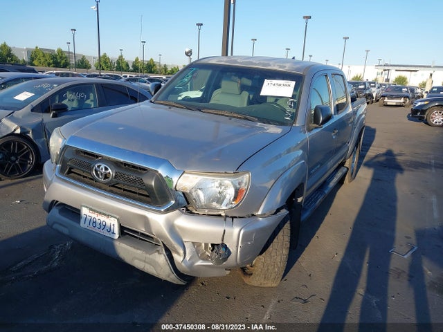 Toyota Tacoma Prerunner 2014 3TMJU4GN5EM162826 Image 2