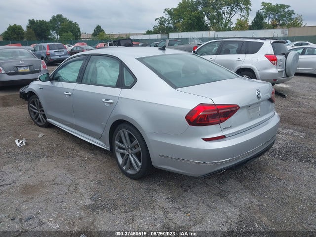 1VWAA7A30JC027330 Volkswagen Passat 2.0t S/r-line