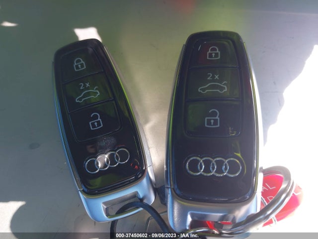 WA1AAAGE9NB027227 Audi E-tron Premium
