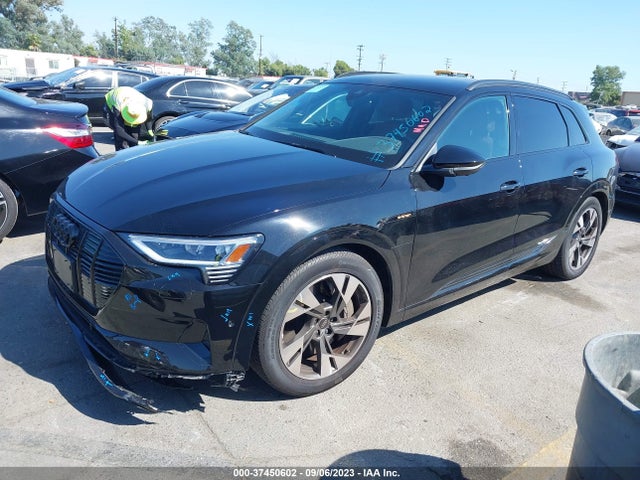 WA1AAAGE9NB027227 Audi E-tron Premium