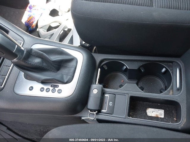 WVGAV7AX1HK045020 Volkswagen TIGUAN