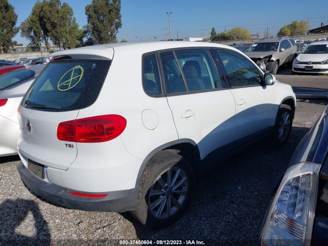 WVGAV7AX1HK045020 Volkswagen TIGUAN