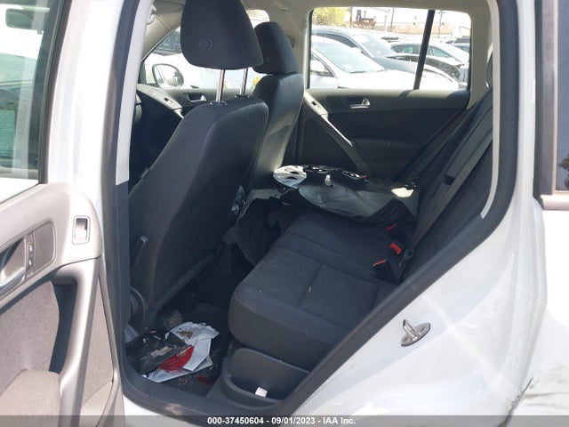 WVGAV7AX1HK045020 Volkswagen TIGUAN