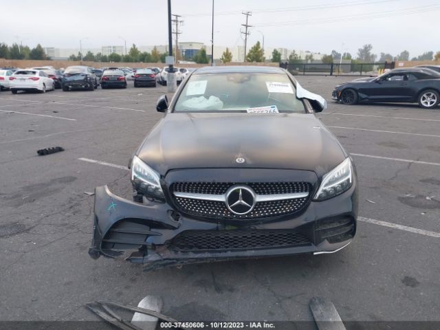 55SWF8EBXKU316915 Mercedes-Benz C-class C 300
