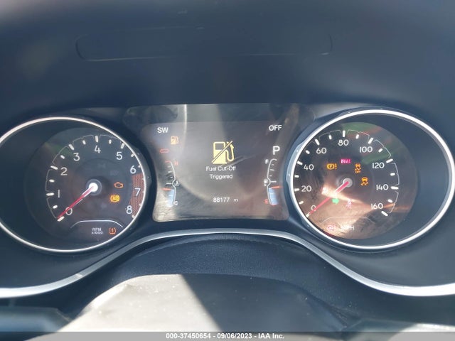 Jeep Compass Latitude 2018 3C4NJDBB9JT359764 Image 7