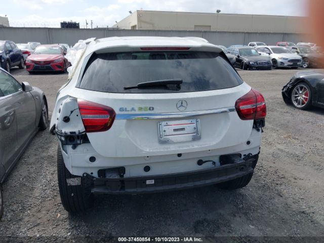 WDCTG4EBXLJ688382 Mercedes-Benz Gla Gla 250
