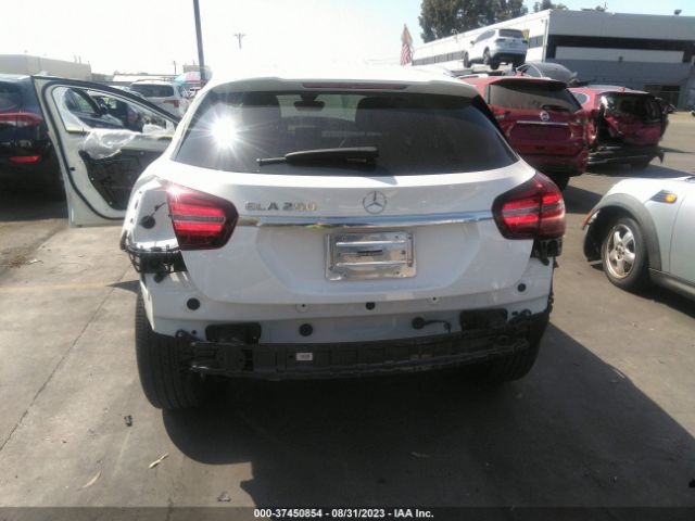 WDCTG4EBXLJ688382 Mercedes-Benz Gla Gla 250