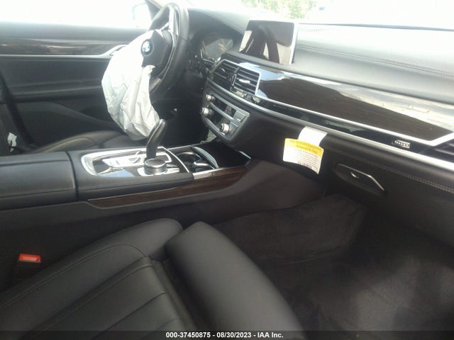 BMW 7 Series 740i Xdrive 2021 аукцион фото