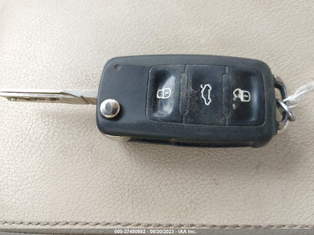 1VWBN7A34EC074195 Volkswagen Passat Tdi Se W/sunroof