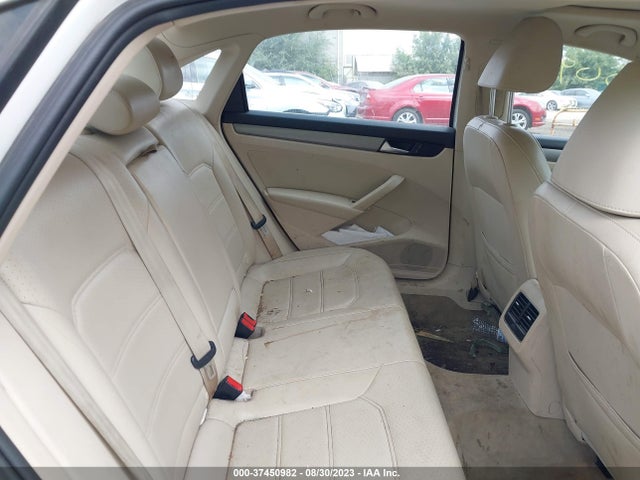 1VWBN7A34EC074195 Volkswagen Passat Tdi Se W/sunroof