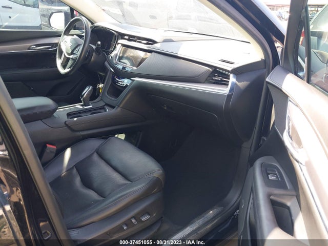 1GYKNCRS6HZ273221 Cadillac Xt5 Premium Luxury Fwd