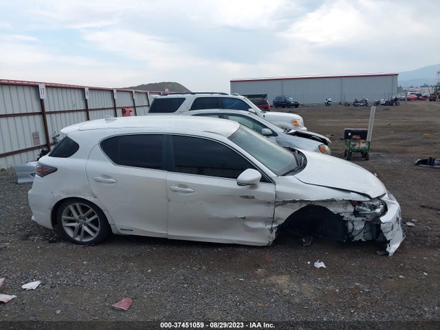 JTHKD5BH7G2258283 Lexus Ct 200h Hybrid