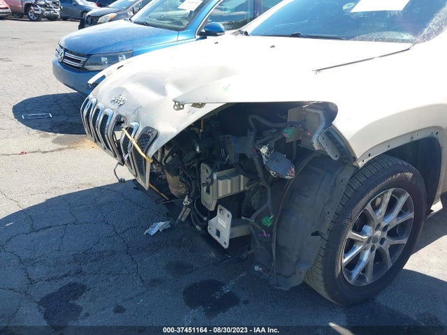 Jeep Cherokee Latitude 2015 1C4PJLCS7FW537318 Image 6