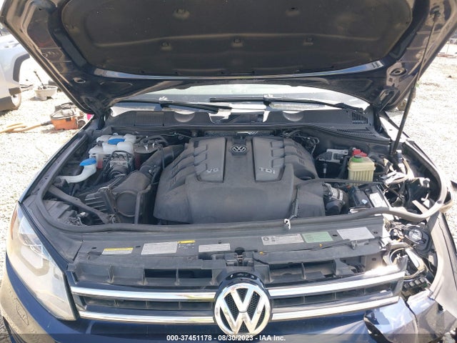 WVGEP9BP4ED008890 Volkswagen Touareg Lux