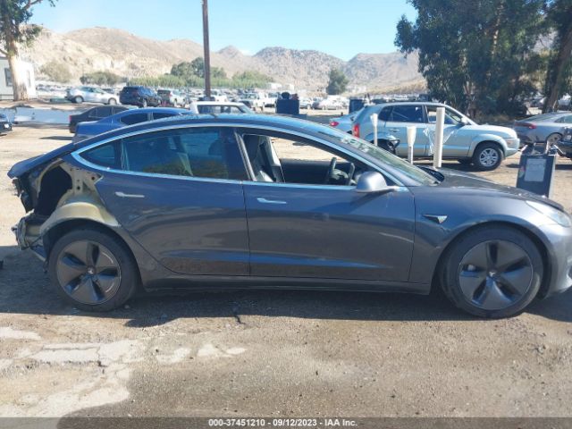 5YJ3E1EA9KF353055 Tesla Model 3 Range