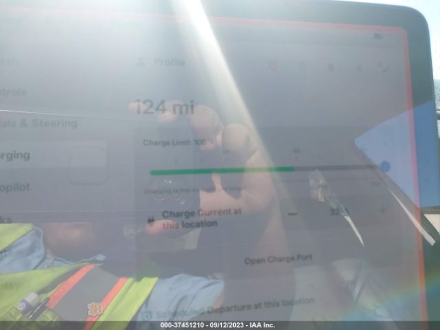 5YJ3E1EA9KF353055 Tesla Model 3 Range