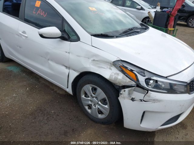 3KPFL4A70HE039498 KIA FORTE LX
