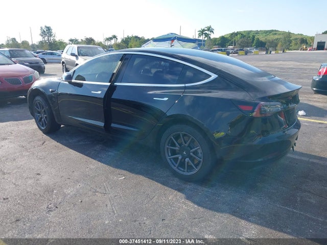 Tesla Model 3 Range Battery 2018 5YJ3E1EA1JF062001 Image 3