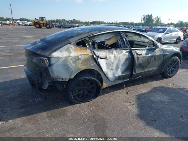 Tesla Model 3 Range Battery 2018 5YJ3E1EA1JF062001 Image 4