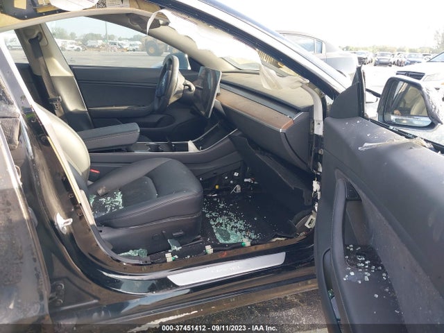 Tesla Model 3 Range Battery 2018 5YJ3E1EA1JF062001 Image 5