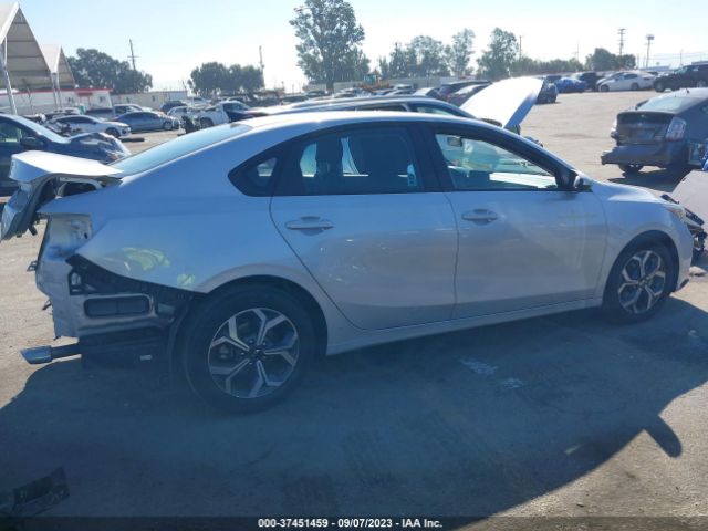 3KPF24AD3ME316664 KIA Forte Lxs