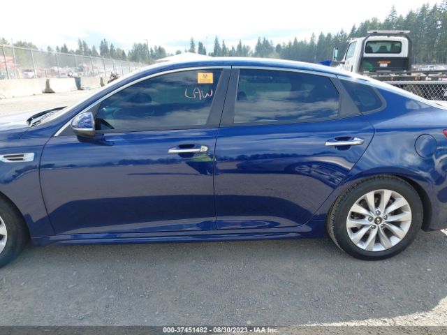5XXGT4L37JG208282 KIA Optima S