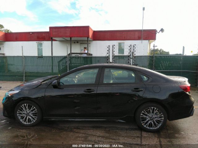 3KPF54AD1NE491634 KIA Forte Gt-line