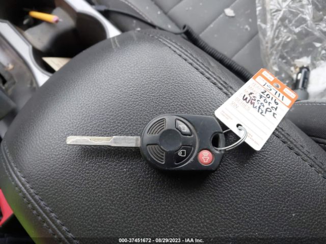 1FMCU9G9XGUC68238 Ford ESCAPE SE