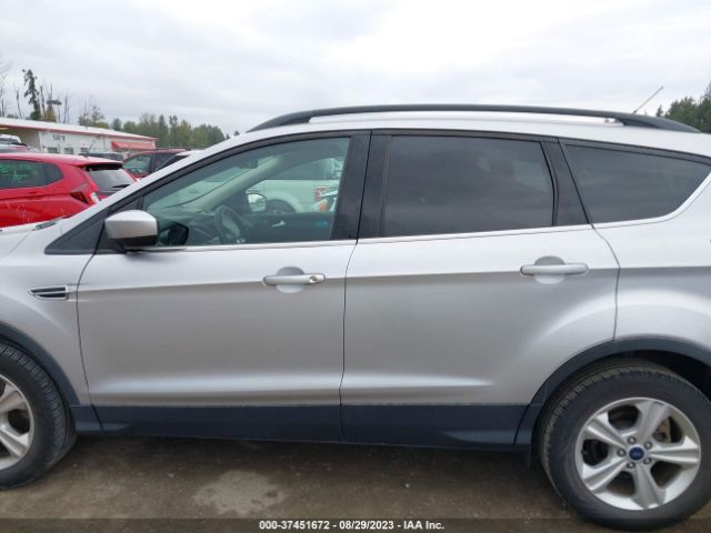 1FMCU9G9XGUC68238 Ford ESCAPE SE