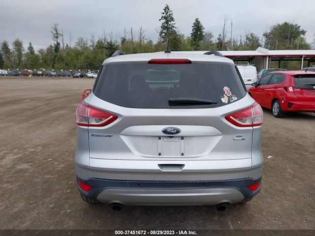 1FMCU9G9XGUC68238 Ford ESCAPE SE
