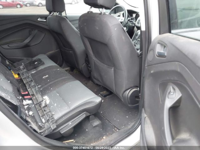 1FMCU9G9XGUC68238 Ford ESCAPE SE