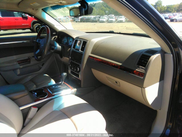 Продажа на аукционе авто 2008 Chrysler 300 C Hemi, vin: 2C3KA63H08H334695, номер лота: 37451684