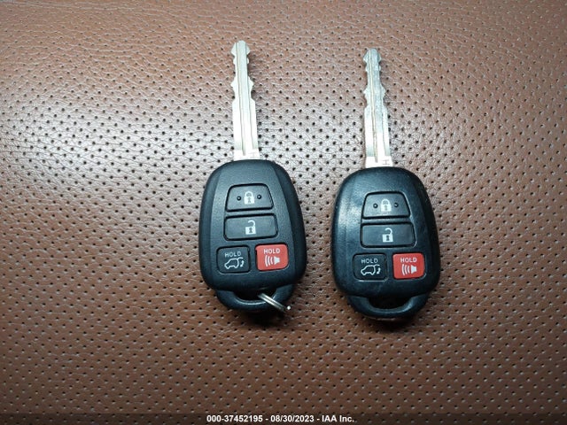 2018 Toyota Sequoia, VIN: 5TDDY5G16JS160212