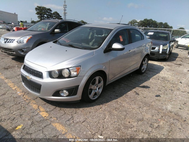 Chevrolet SONIC LTZ 2016 1G1JE5SB9G4147740 Image 2