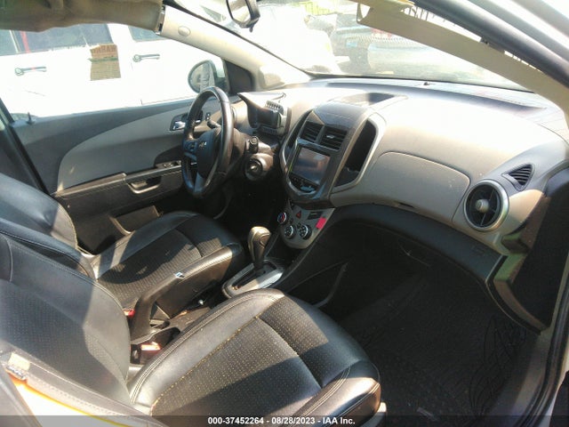 Chevrolet SONIC LTZ 2016 1G1JE5SB9G4147740 Image 5