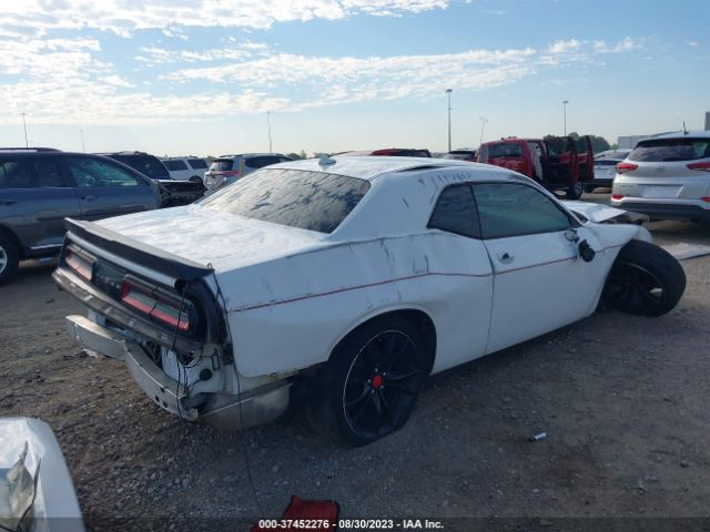 2C3CDZAG8GH202421 Dodge Challenger Sxt