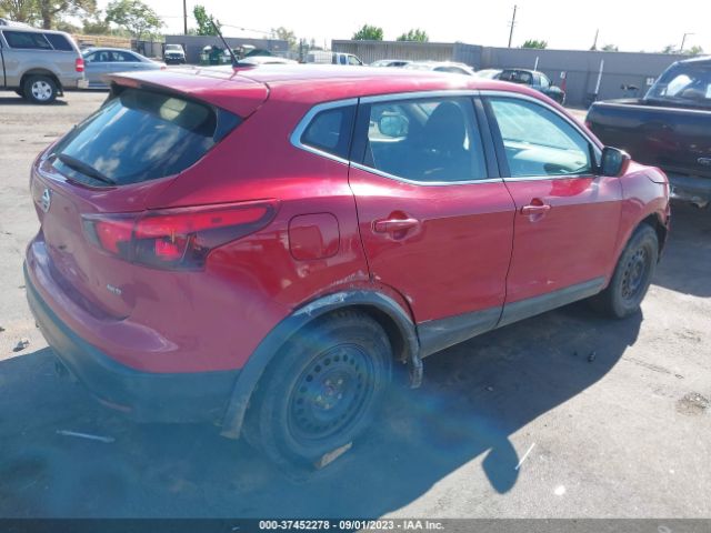 JN1BJ1CR5JW256495 Nissan Rogue Sport S
