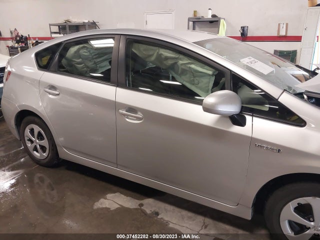 Toyota Prius Four 2015 JTDKN3DU6F0463617 Image 13