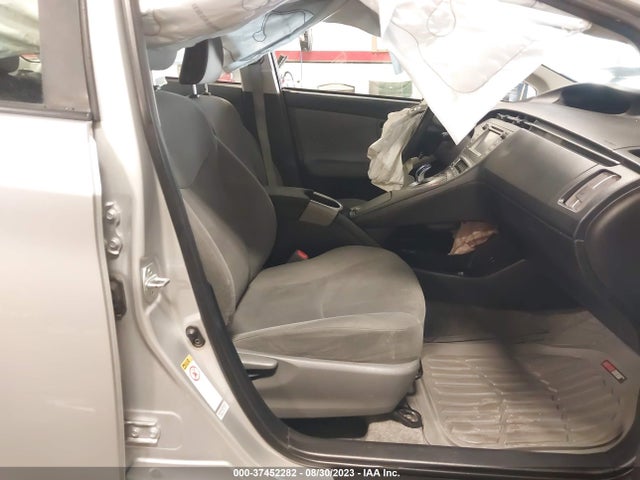 Toyota Prius Four 2015 JTDKN3DU6F0463617 Image 5
