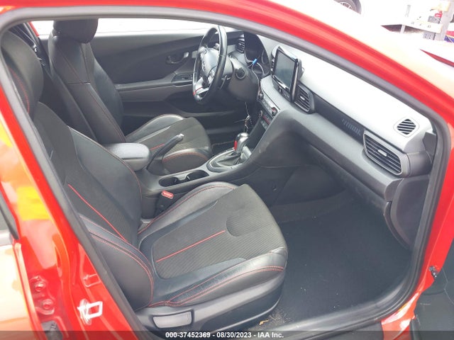 Hyundai Veloster 2.0 Premium 2019 KMHTG6AF1KU005830 Image 5