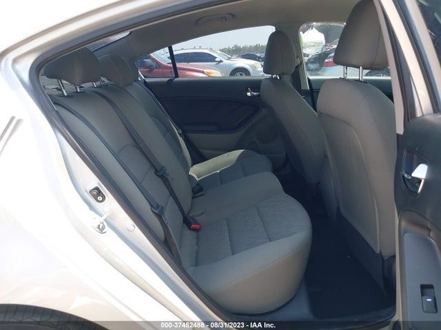 KIA FORTE LX 2015 KNAFK4A62F5400942 Image 8