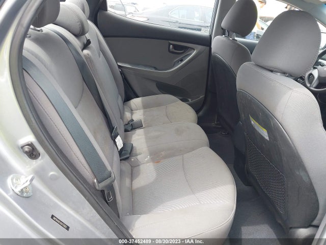 2016 HYUNDAI ELANTRA SE VIN: 5NPDH4AEXGH731012