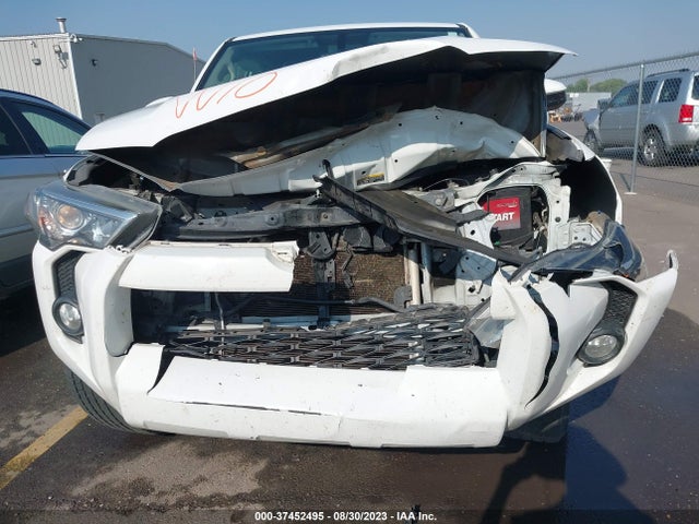 Toyota 4RUNNER SR5 2017 JTEBU5JR8H5420283 Image 6